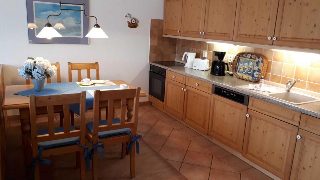 Appartment Haus Glowe - Wohnung 11 - 300 M Zum Strand Klein Gelm Exteriör bild